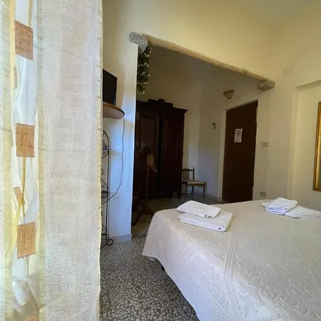 Fera5 Guest house Olbia